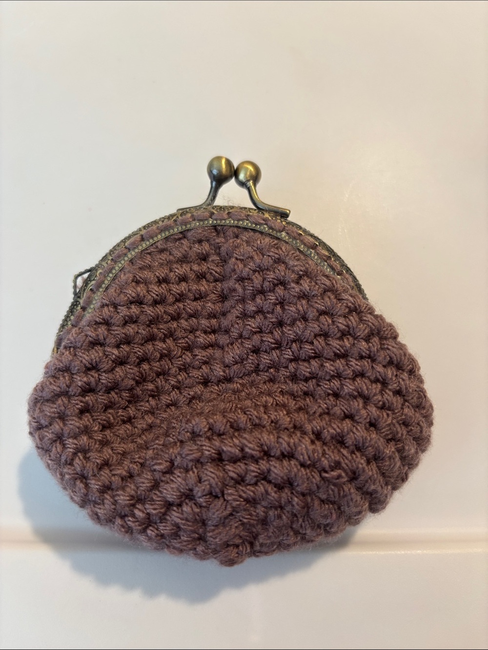 Handmade Mauve Crochet Coin Purse with Kiss Lock - Picture 3 of 4